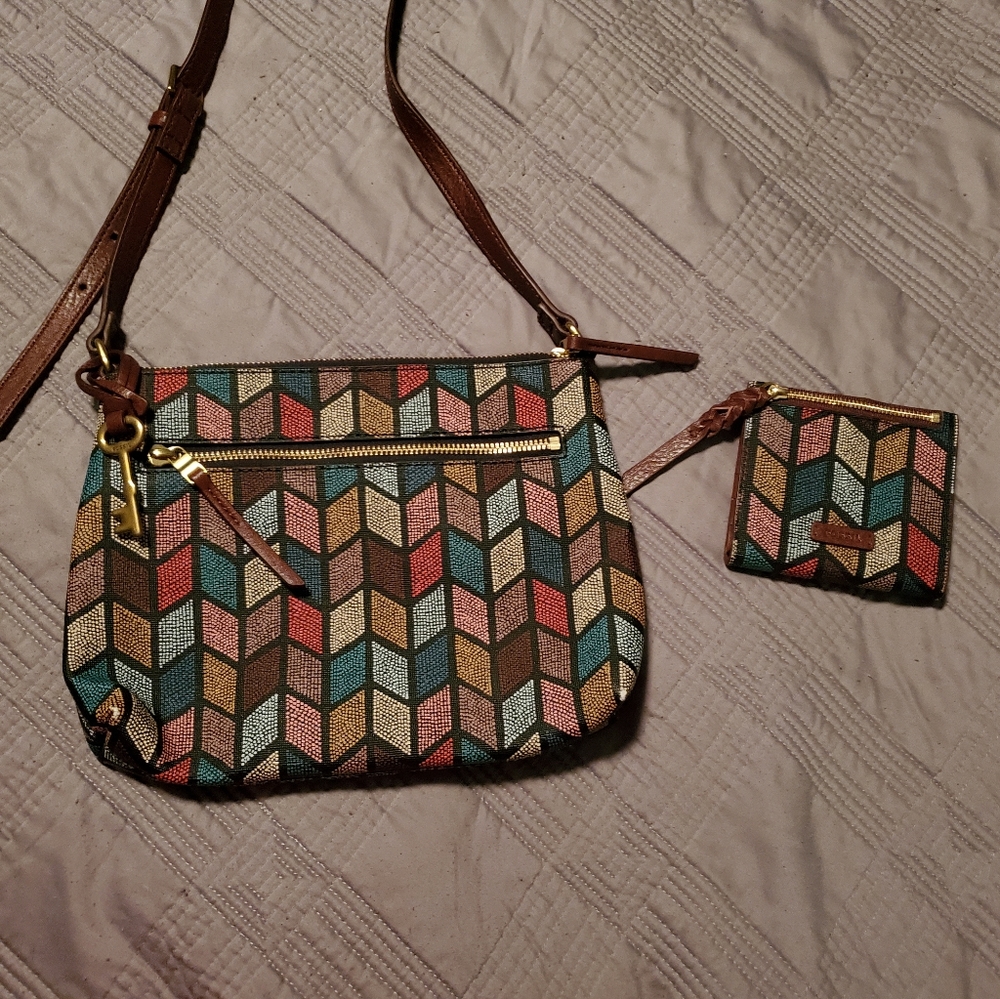 Fossil Crossbody With Matching Wallet NWOT